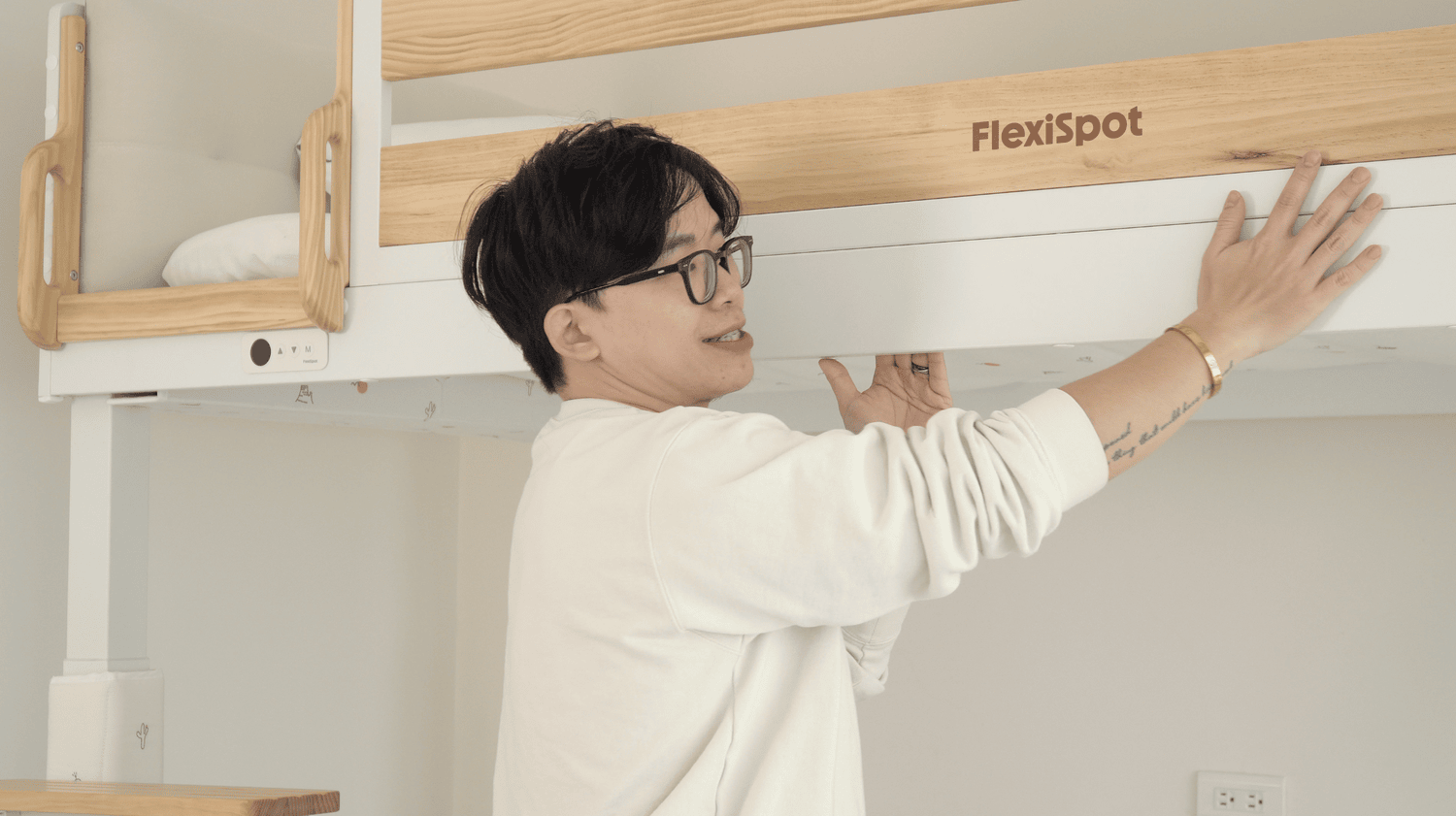 FlexiSpot電動升降床,神奇空間創造之術!大人小孩都適用 - 第3張圖 截圖 2025 03 06 上午11.46.03