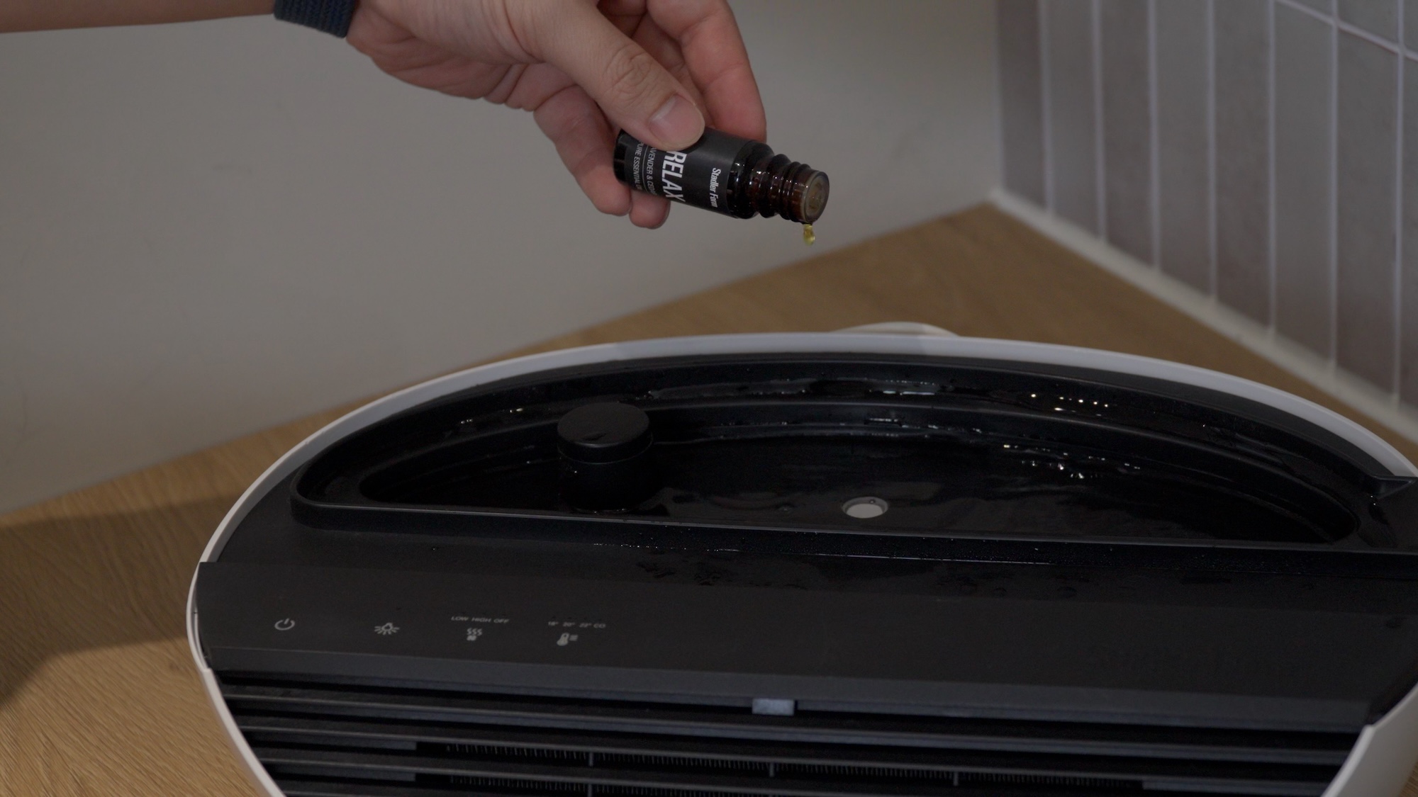 改變家的氛圍、溫度與氣味：Stadler Form Erik香氛水氧電暖器