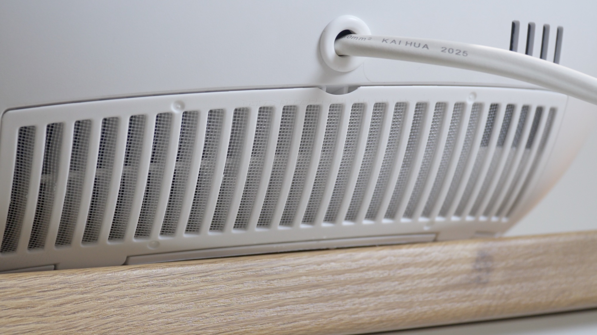 改變家的氛圍、溫度與氣味：Stadler Form Erik香氛水氧電暖器