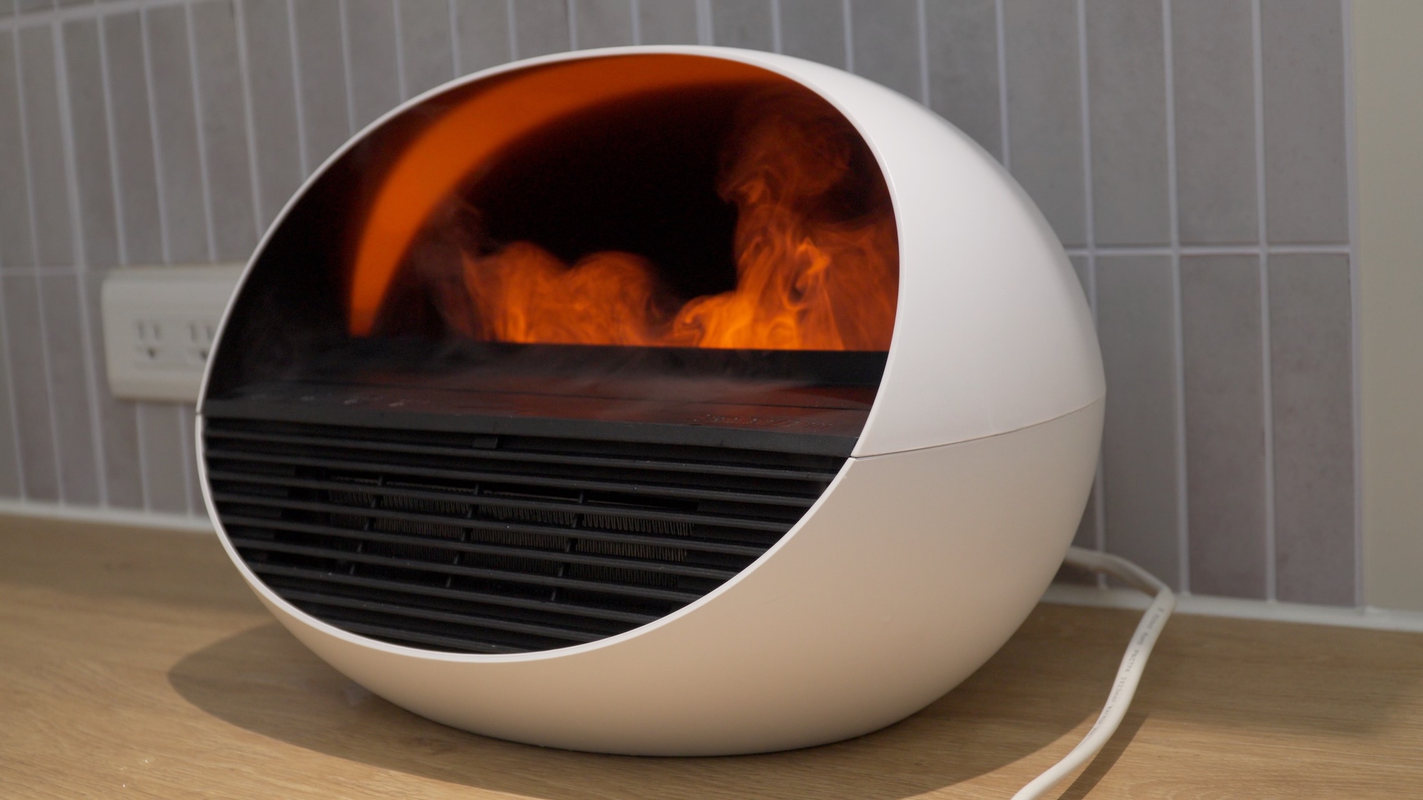 改變家的氛圍、溫度與氣味：Stadler Form Erik香氛水氧電暖器