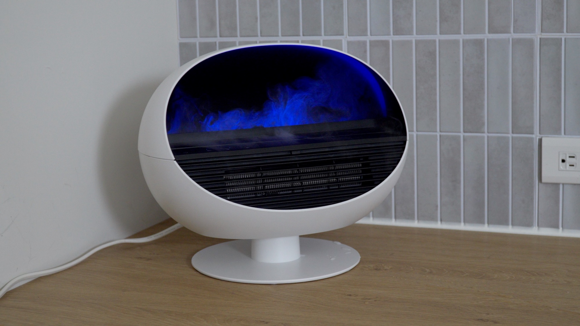 改變家的氛圍、溫度與氣味：Stadler Form Erik香氛水氧電暖器