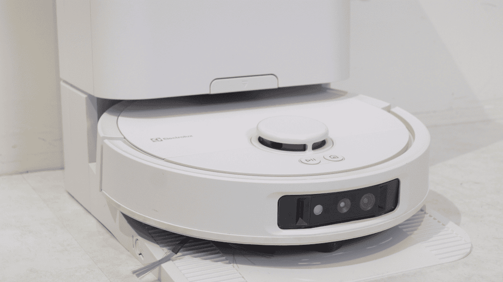 Electrolux 安心管家 800 掃拖機器人開箱|歐洲資安設計、自動集塵與熱水洗拖布解析 - 第1張圖 截圖 2026 03 25 晚上8.05.55