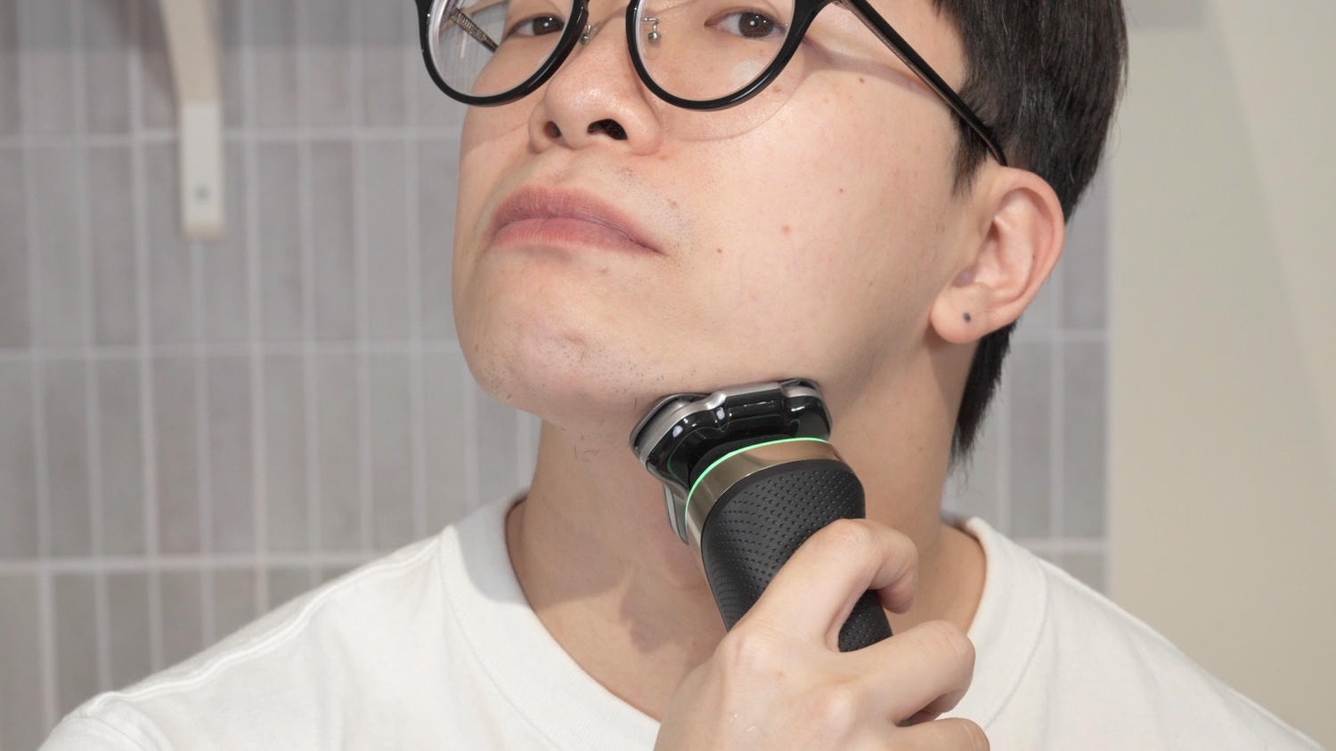 男人的清潔感就藏在這裡:飛利浦 XP9403 & S902/06 電鬍刀完整開箱評測 - 第5張圖 6